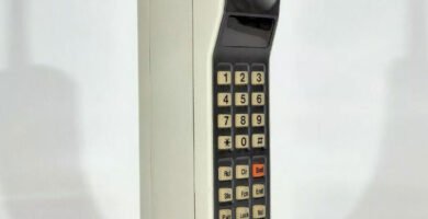 Motorola DynaTAC 8000X: El primer teléfono móvil